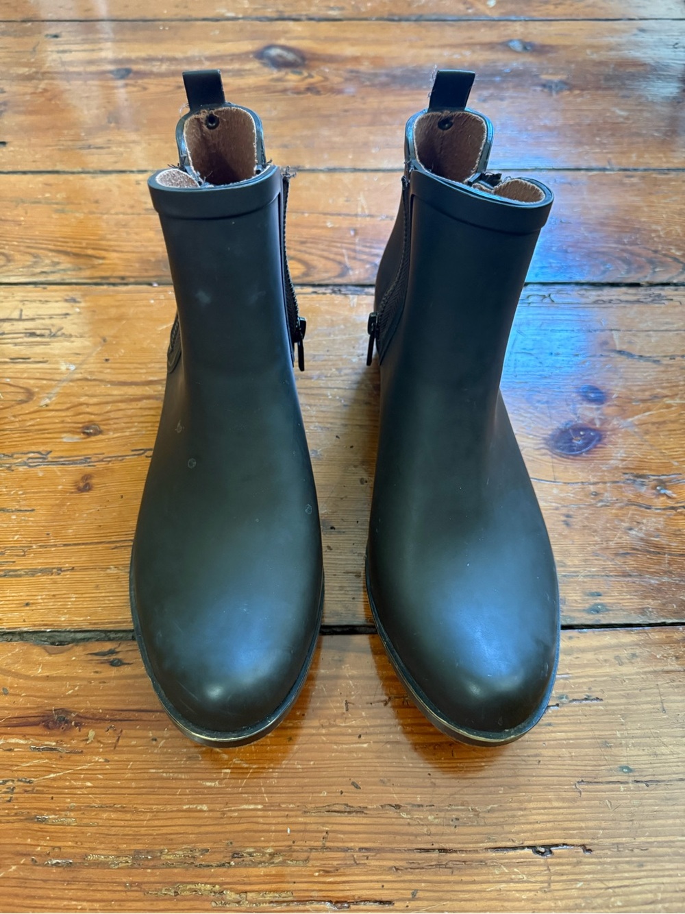 Lucky Brand Women's Black Ankle Rain Boots Fall Ready